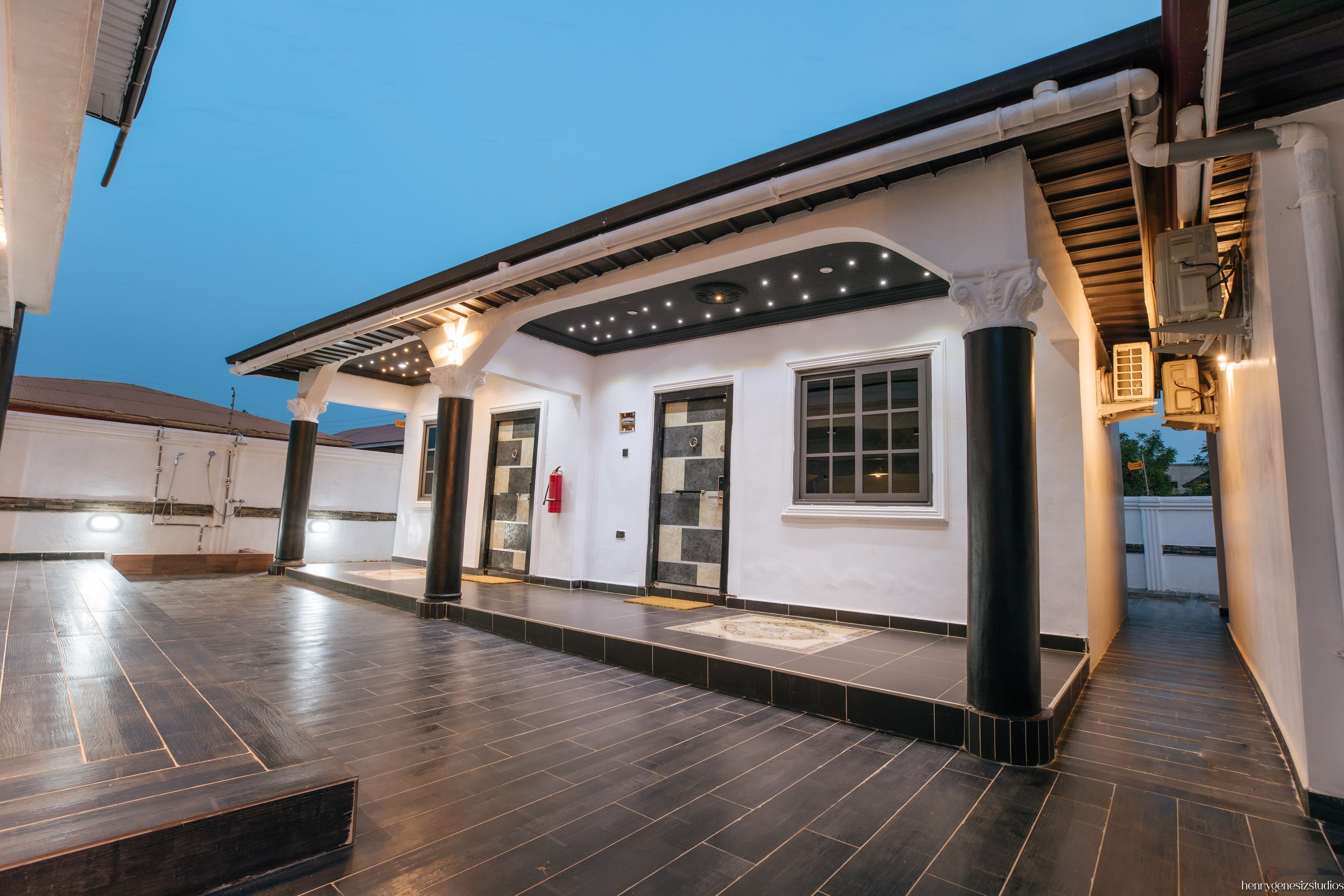 TEXPUN LODGE Exterior